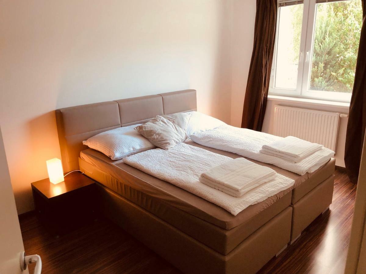 25h GARDEN Apartment LUXURY PLUS private Beach Neusiedl am See Exterior foto